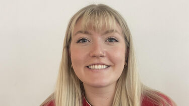 Emily Keen Headshot