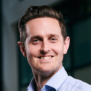 Dr Denis Cumming 
